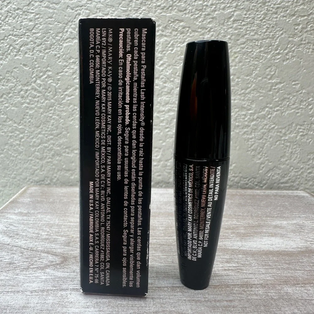 $7 🌙 Mary Kay Lash Intensity Mascara Volumizing Lengthening Black NEW‎